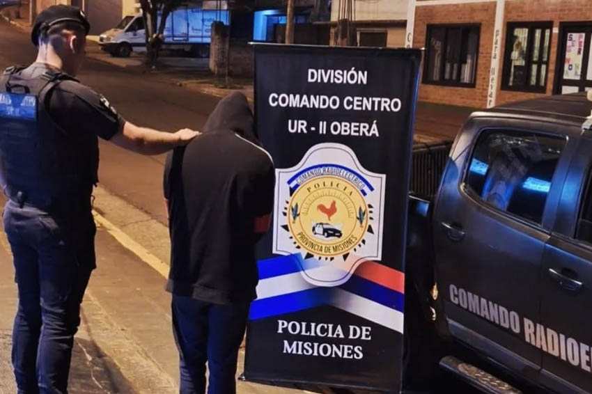 OBERÁ: Detuvieron a un joven por el robo y choque de una camioneta